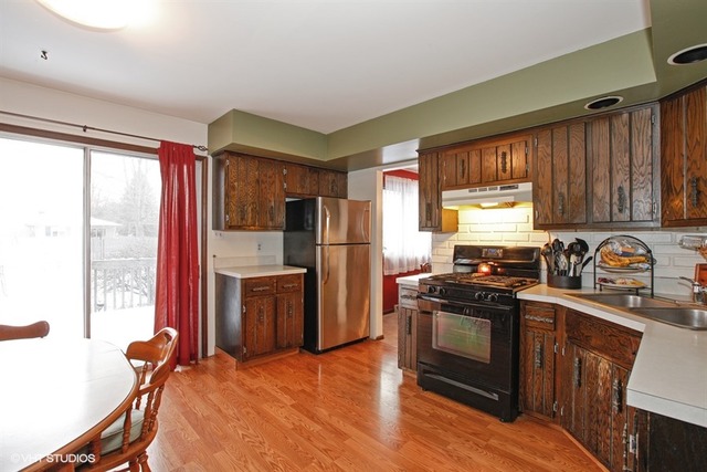 108 Prairie Dr, Minooka, IL 60447 photo 4