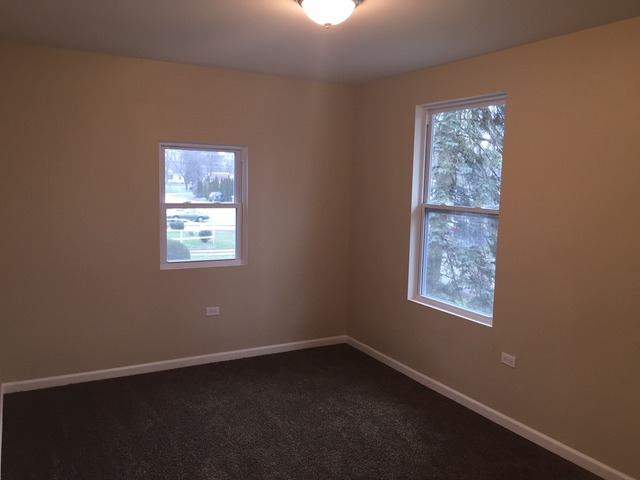1139 Bangs St, Aurora, IL 60505 photo 11