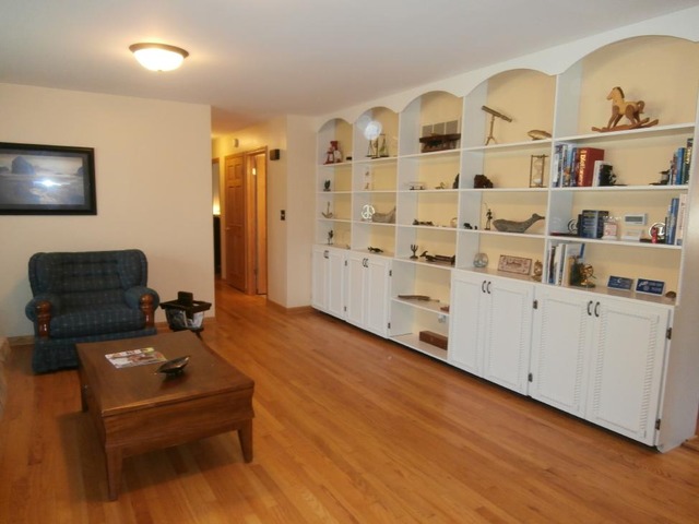 209 Croyden St, Spring Grove, IL 60081 photo 4