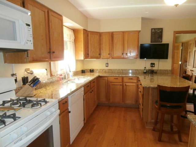 209 Croyden St, Spring Grove, IL 60081 photo 10