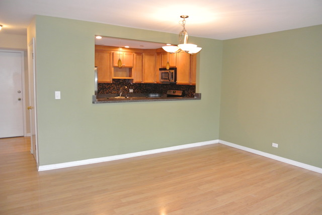 5000 Carriageway Dr #215, Rolling Meadows, IL 60008 photo 2