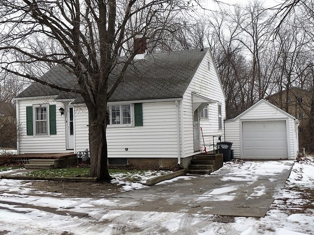 521 Spruce St, Dixon, IL 61021 photo 2
