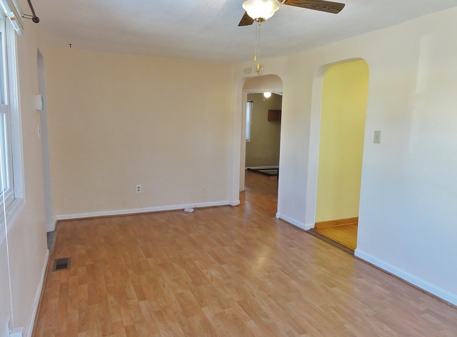 850 W Wilson Dr, Kankakee, IL 60901 photo 2