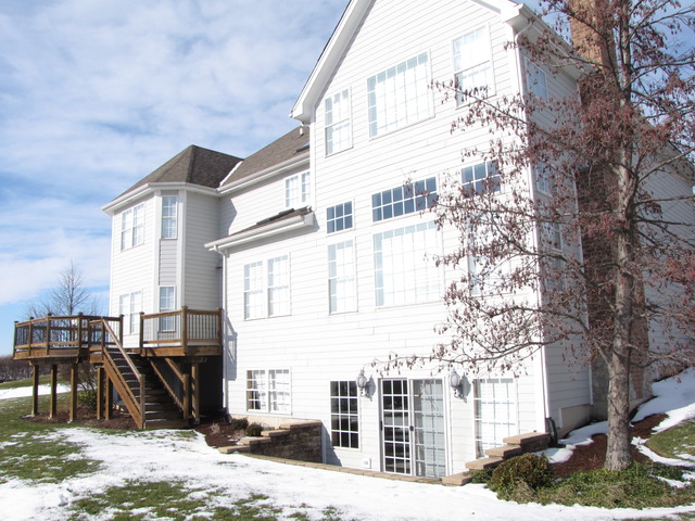 13020 Silverleaf Ct, Plainfield, IL 60585 photo 2