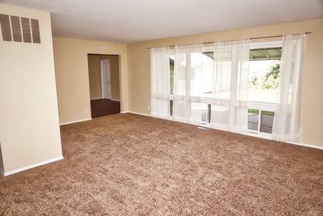 15216 Ridgeway Ave, Midlothian, IL 60445 photo 2