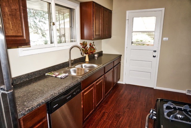 15216 Ridgeway Ave, Midlothian, IL 60445 photo 7