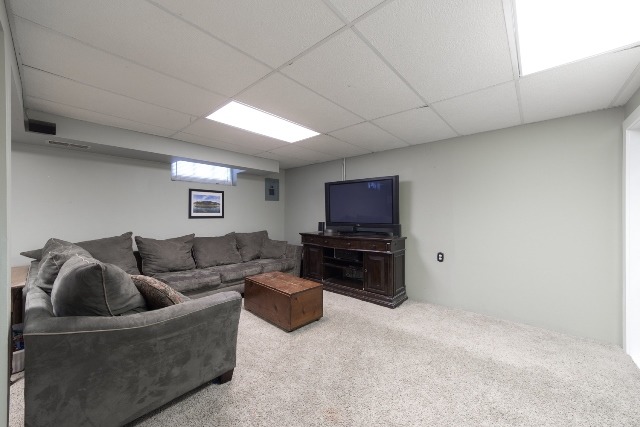 202 Moseley St, Elgin, IL 60123 photo 19