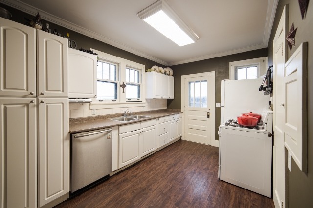 202 Moseley St, Elgin, IL 60123 photo 6