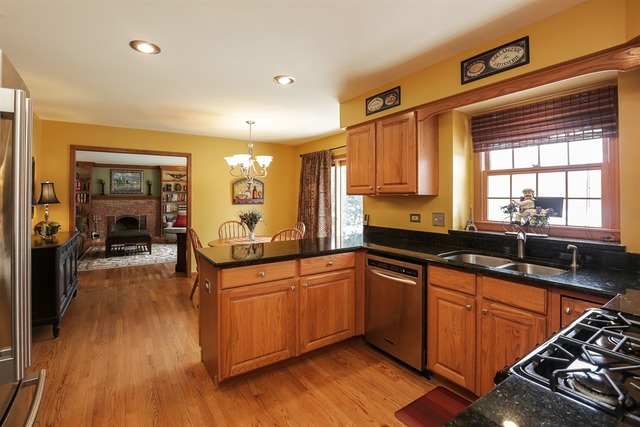 3660 Persimmon Dr, Algonquin, IL 60102 photo 13