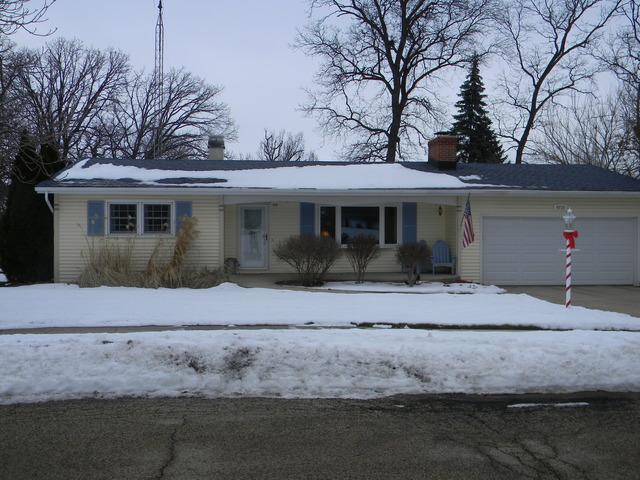 4710 Ashley Dr, Mchenry, IL 60050 photo 1