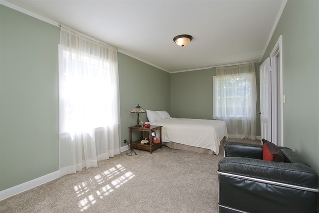 48 Briar Rd, Golf, IL 60029 photo 11