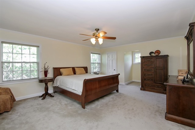 48 Briar Rd, Golf, IL 60029 photo 10