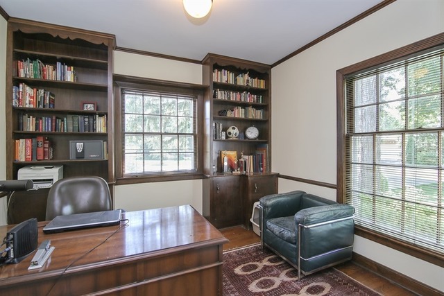 48 Briar Rd, Golf, IL 60029 photo 8
