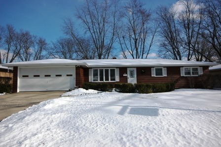 881 Deborah Ave, Elgin, IL 60123 photo 1