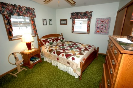 881 Deborah Ave, Elgin, IL 60123 photo 5