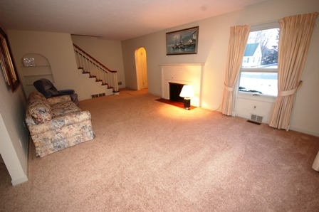 376 Vincent Pl, Elgin, IL 60123 photo 7