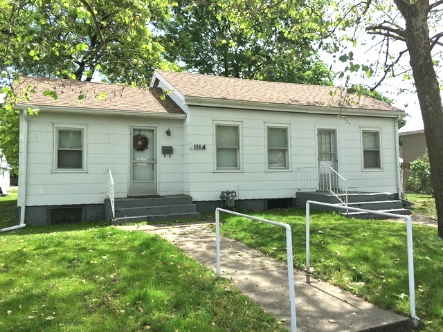 1114 Pine St, Ottawa, IL 61350 photo 1