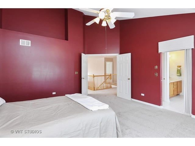 1912 Trappers Ct, Mchenry, IL 60050 photo 10