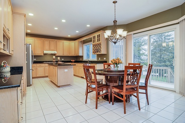 905 Windmere Ct, Darien, IL 60561 photo 6