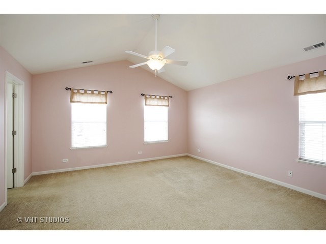 211 Jackson St, Gilberts, IL 60136 photo 7