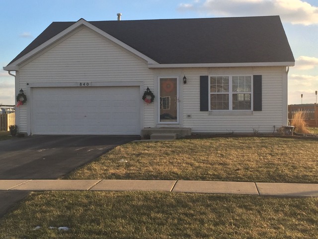 840 Grant Dr, Minooka, IL 60447 photo 1