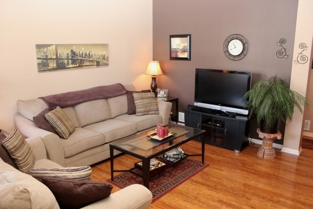 626 W Natalie Ln, Addison, IL 60101 photo 3