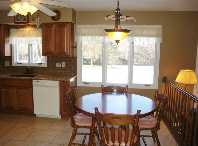 936 Adare Dr, Wheaton, IL 60189 photo 9