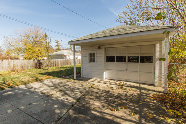 2413 S 10th Ave, Broadview, IL 60155 photo 23