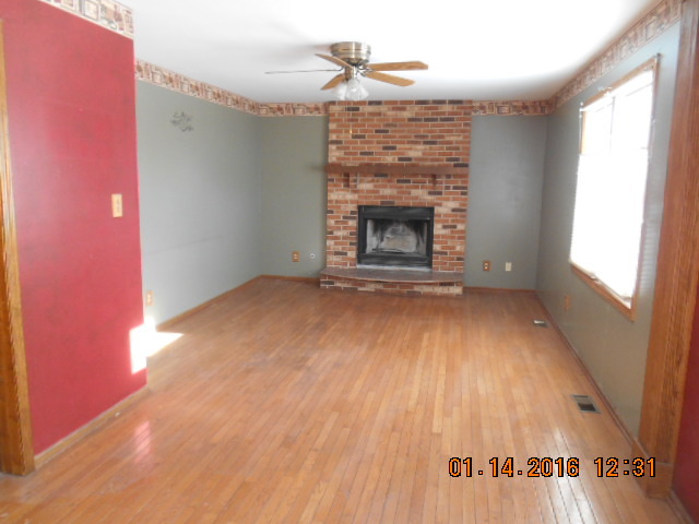 3213 W Lorient Dr, Mchenry, IL 60050 photo 5