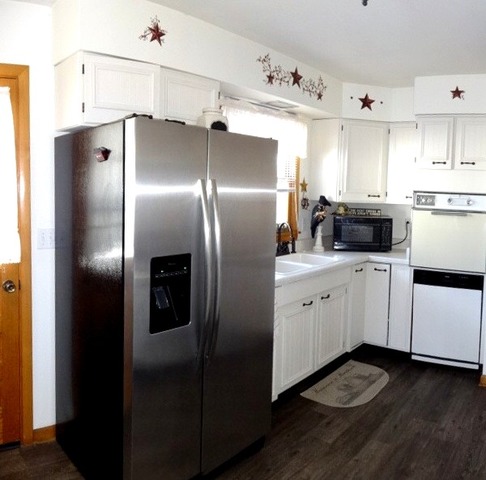 1308 Long Ct, Sterling, IL 61081 photo 4
