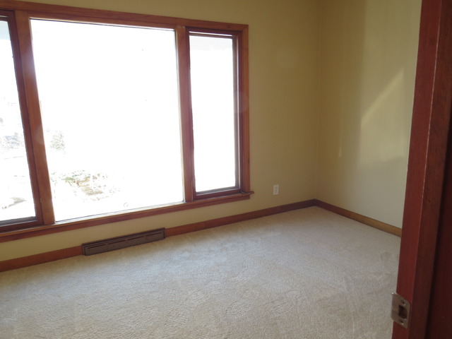 281 Villa St, Elgin, IL 60120 photo 11