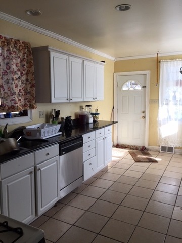 648 S 4th St, Aurora, IL 60505 photo 6