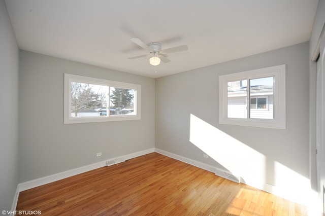 351 Mors Ave, Wheeling, IL 60090 photo 6