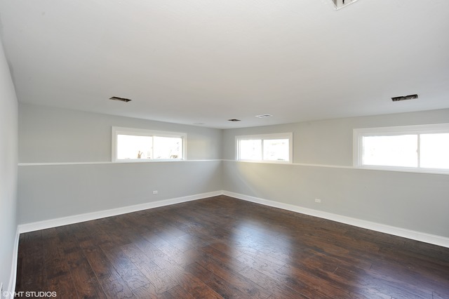 351 Mors Ave, Wheeling, IL 60090 photo 10