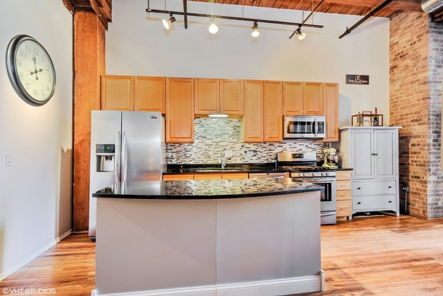 1500 W Monroe St #404, Chicago, IL 60607 photo 9