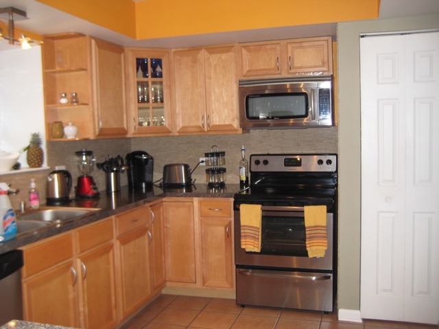 9197 North Rd #F, Palos Hills, IL 60465 photo 3