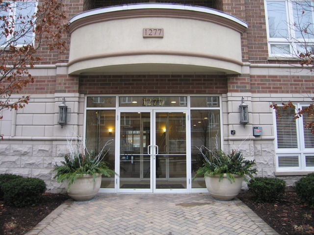 1277 E Thacker St #307, Des Plaines, IL 60016 photo 2