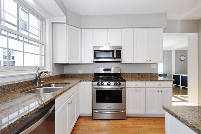2139 Thornwood Ave, Wilmette, IL 60091 photo 6
