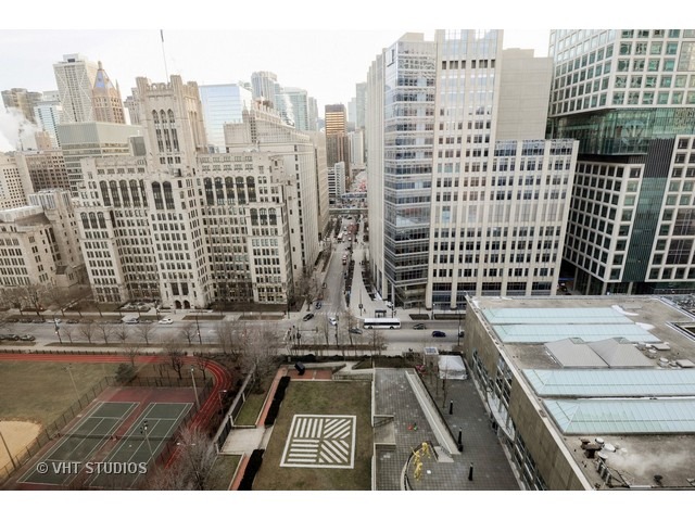 222 E Pearson St #2304, Chicago, IL 60611 photo 10