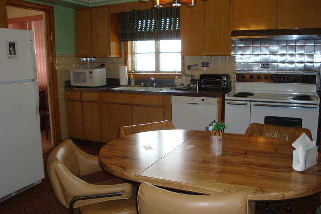 9146 Bartlett Ave, Brookfield, IL 60513 photo 7