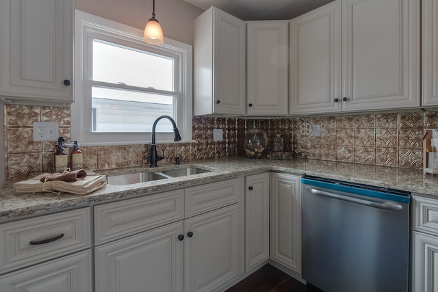 573 E 4th St, Lockport, IL 60441 photo 13
