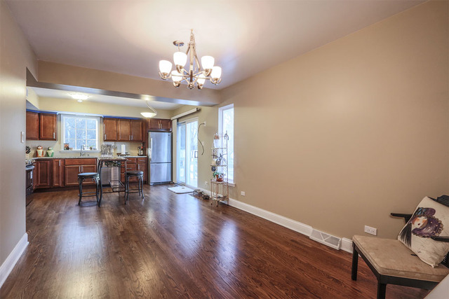 763 Ralph Ct, Wheaton, IL 60187 photo 5