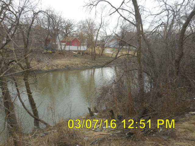 400 Streamside Dr, Harvey, IL 60426 photo 2