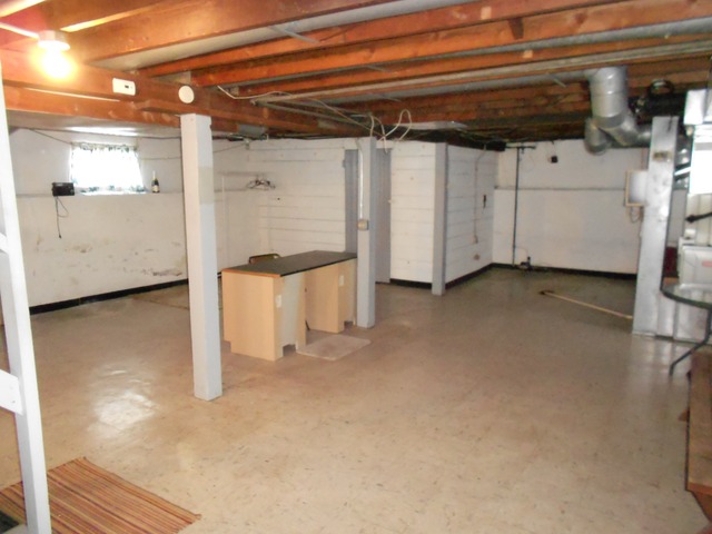 310 Wheelock St, Elgin, IL 60123 photo 8