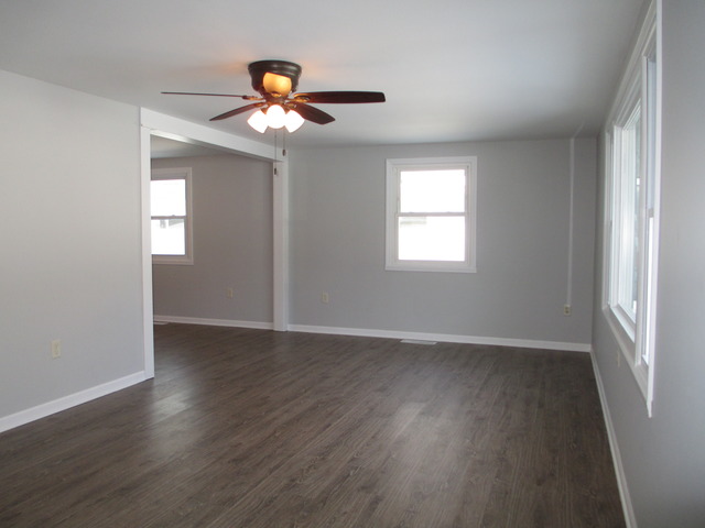 331 Sumac St, Wilmington, IL 60481 photo 9
