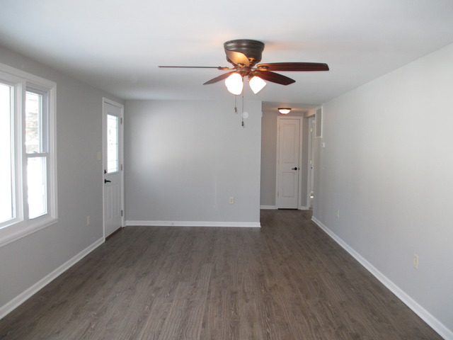 331 Sumac St, Wilmington, IL 60481 photo 3