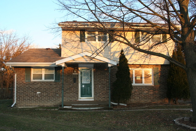 695 E Broadview Dr, Kankakee, IL 60901 photo 1