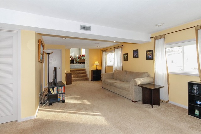1922 E Yuma Ln, Mount Prospect, IL 60056 photo 12