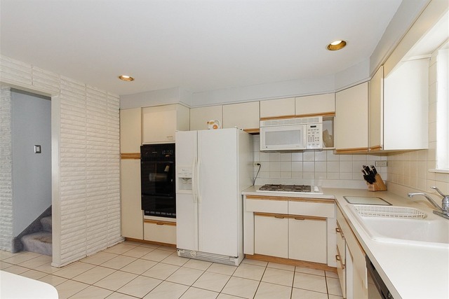 1922 E Yuma Ln, Mount Prospect, IL 60056 photo 8