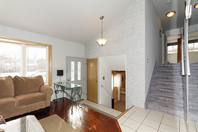 1922 E Yuma Ln, Mount Prospect, IL 60056 photo 4